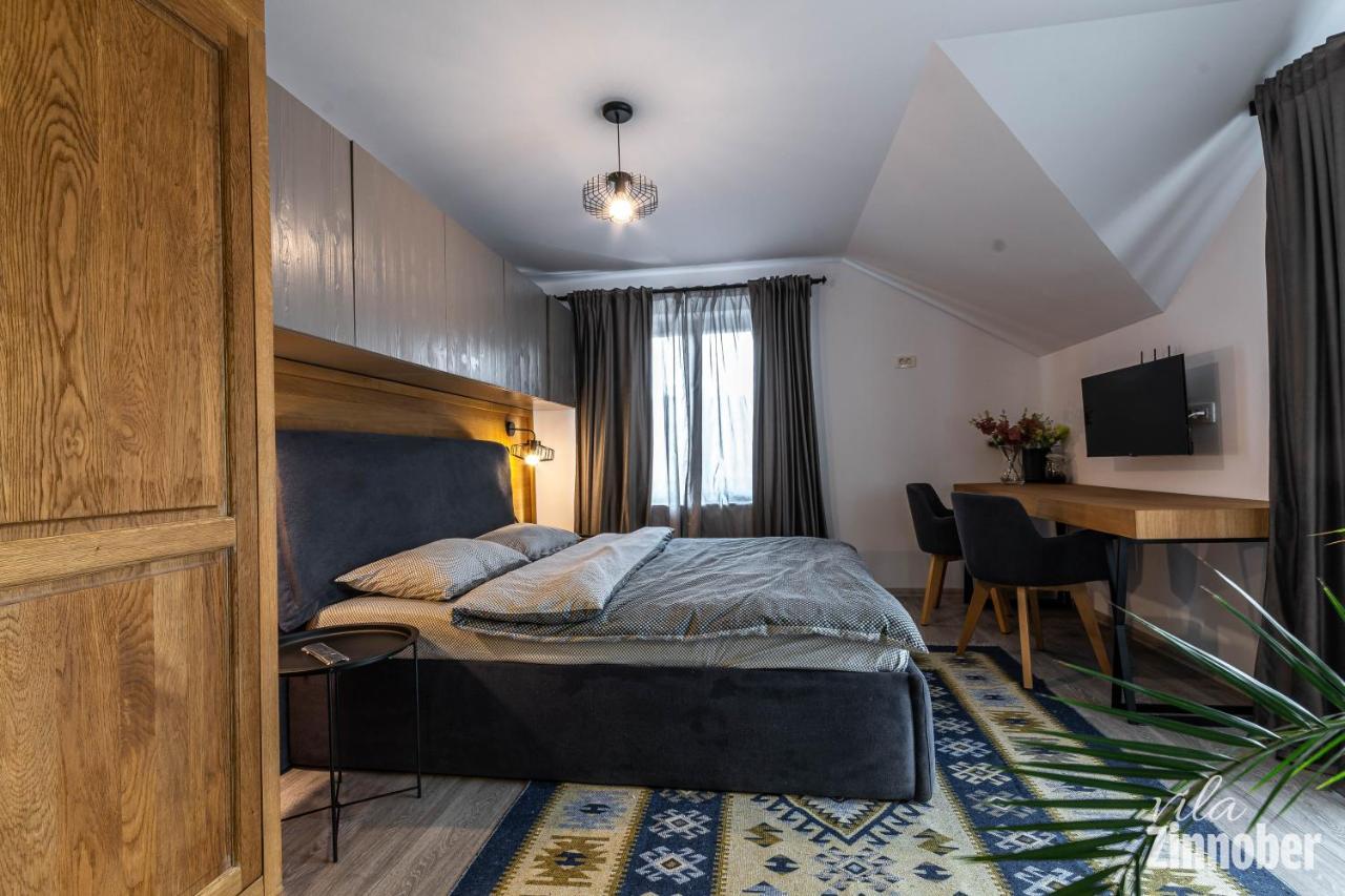 Vila Zinnober Brasov Bagian luar foto