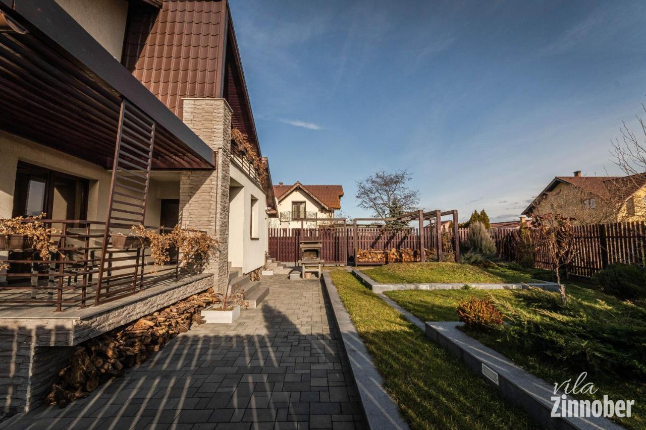 Vila Zinnober Brasov Bagian luar foto